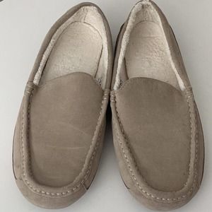Men' Brookstone N-A-P Beige Suede Moccasins Size 9 l Lined Rubber Sole NAP N.A.P